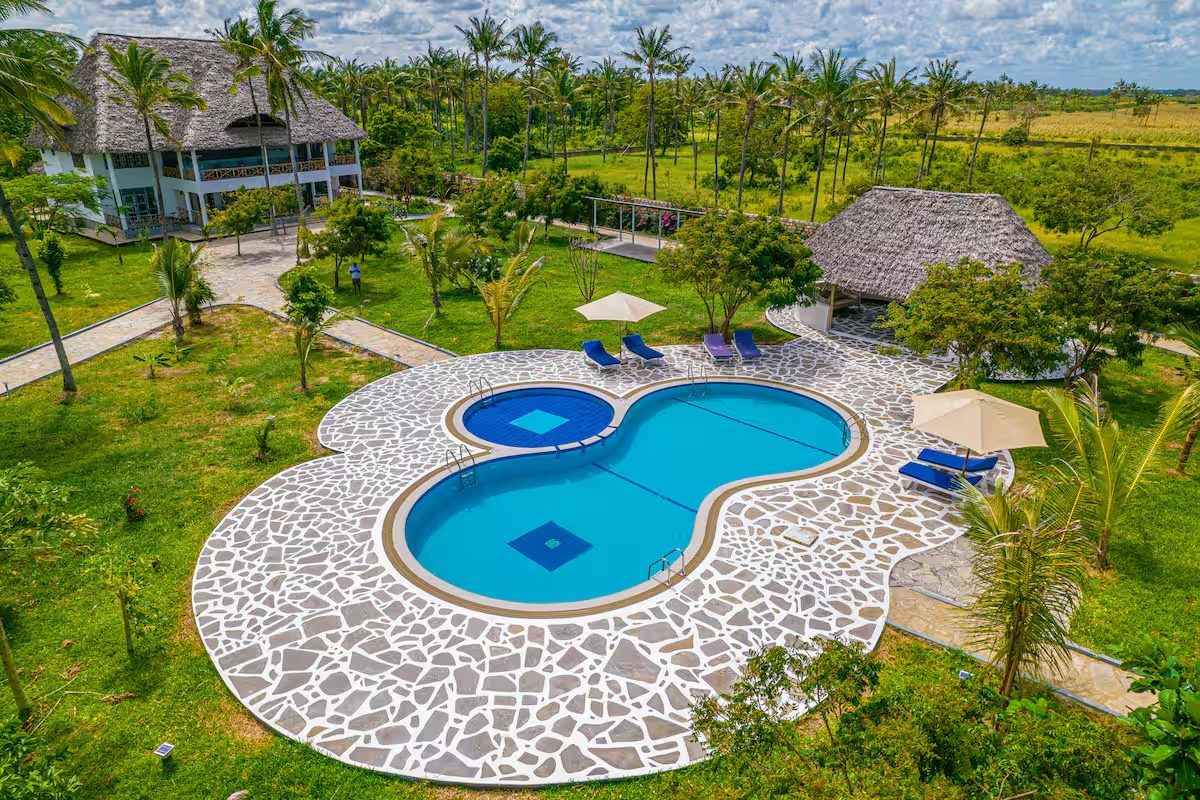 Swimming pool