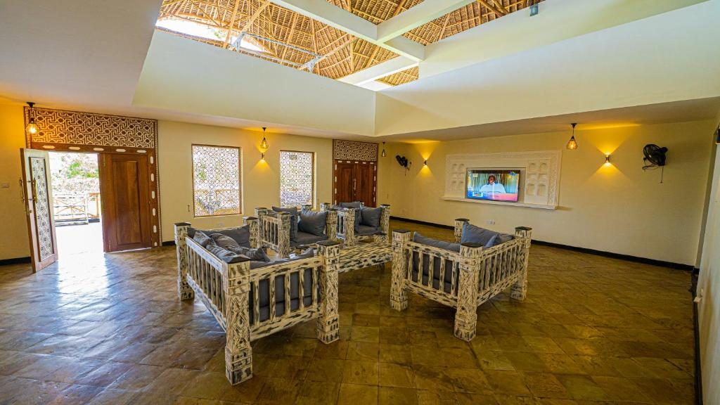 Living & Dining